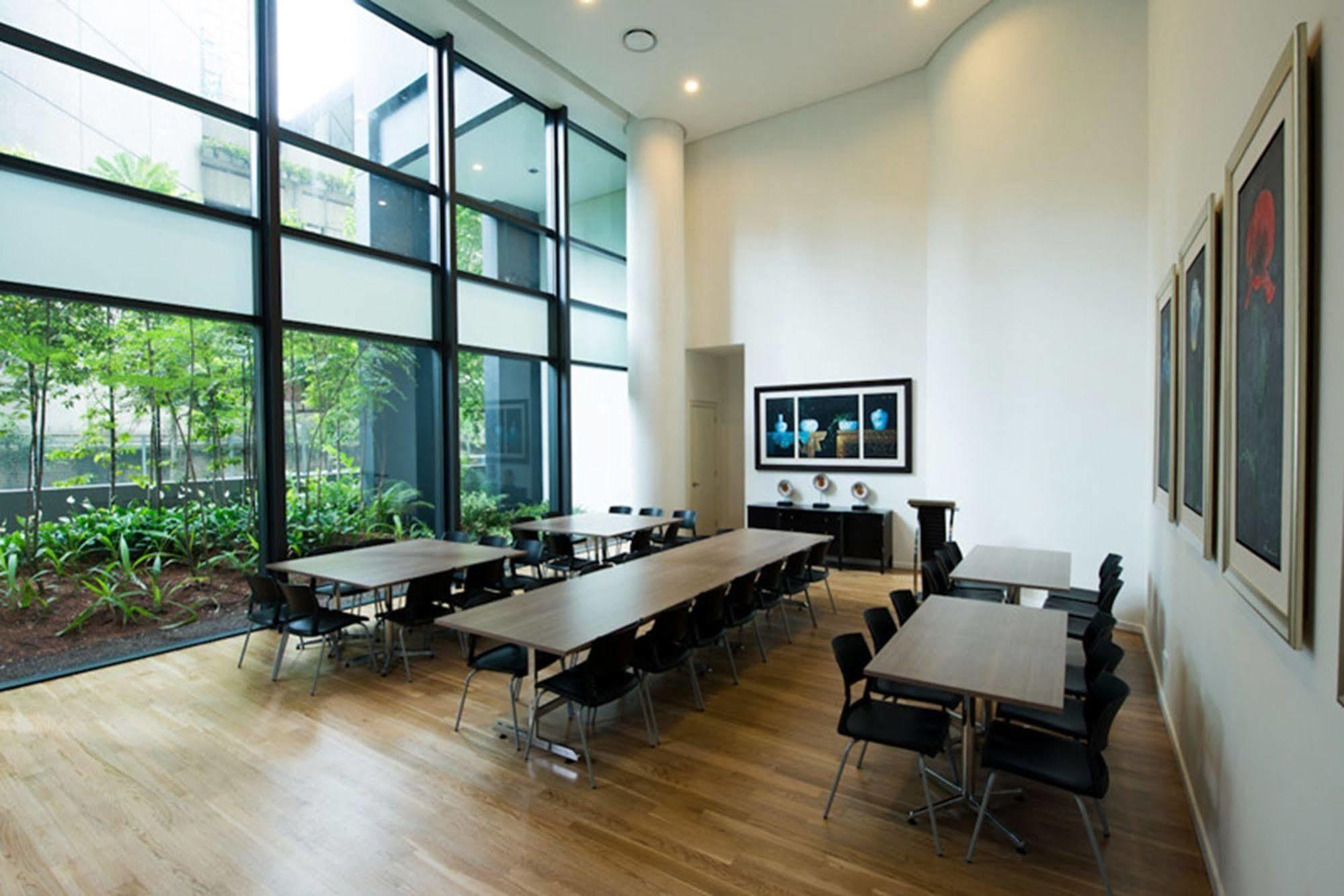 E&O Residences Kuala Lumpur Exterior foto The boardroom at the National Institute of Dramatic Art